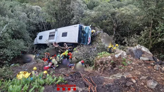 Bus Plunges 20m in Fogars Crash