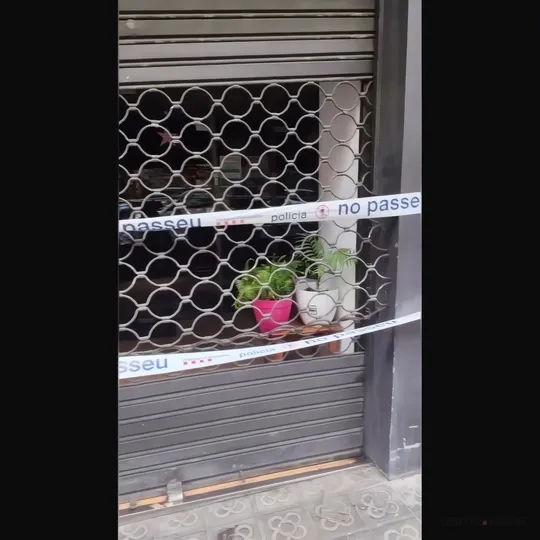 Burglars smash Barcelona salon window, steal €4,000