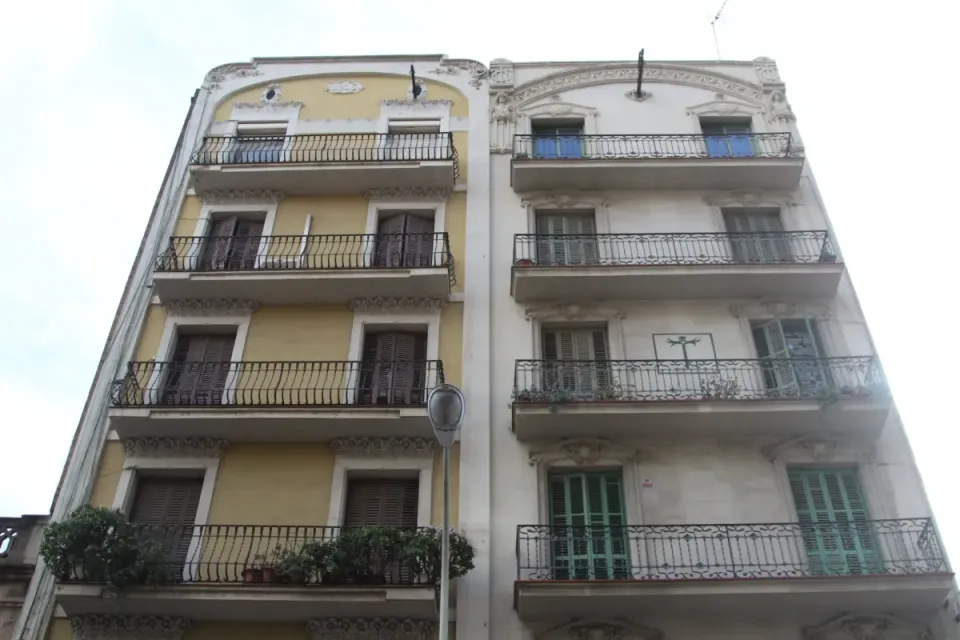 Historic Modernist Twins to Be Demolished for Glòries Park