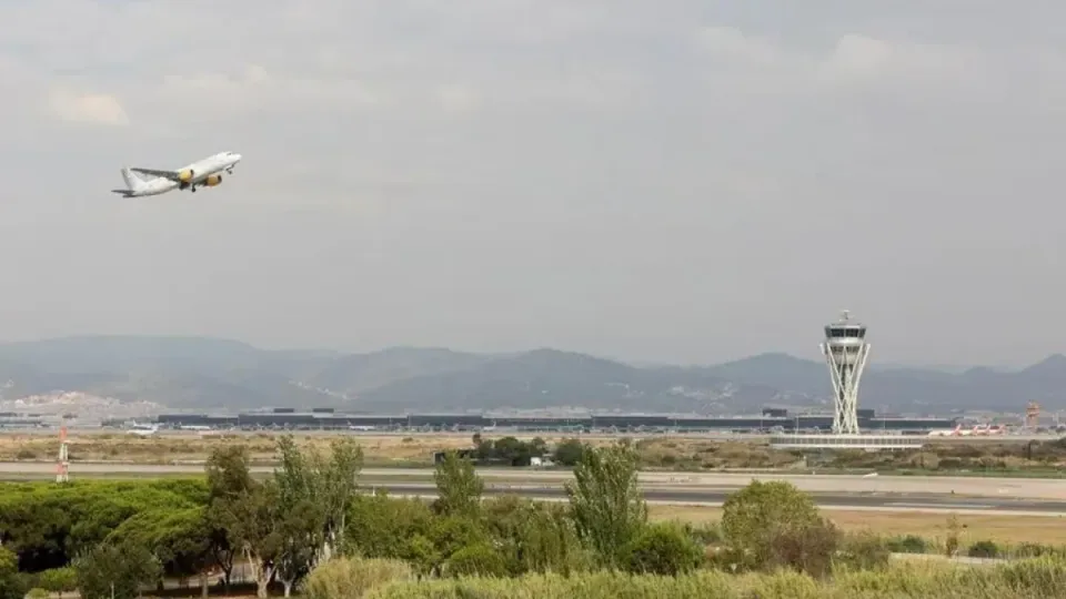 Aena Confirms €3b Barcelona Airport Expansion Plan