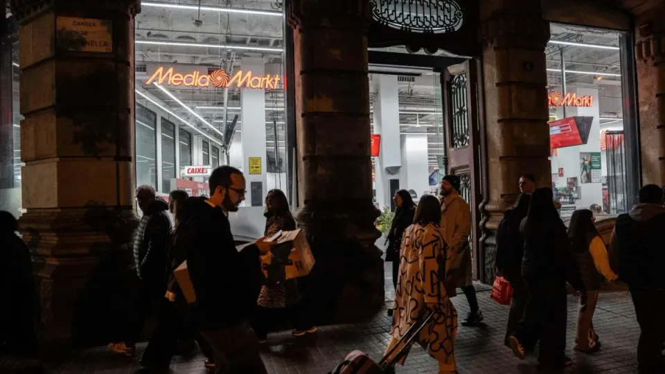Mediamarkt to Close Fontanella Store for El Triangle Move