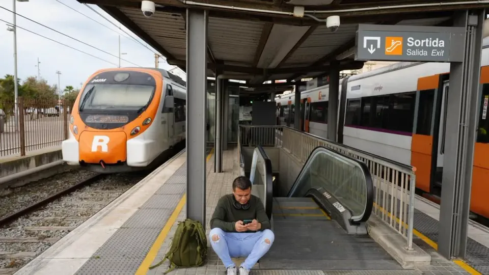 Rodalies R1, RG1 Lines Close 9 Days in January 2026