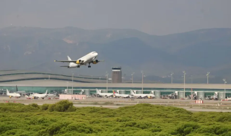 Aena Launches €4.5M Battle for El Prat Expansion