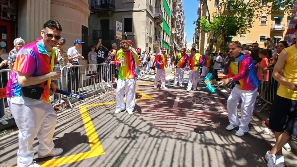 La tradición de los Cors Muts toma las calles de Barcelona