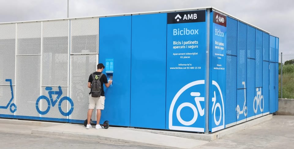 El Prat estrena un nuevo Bicibox en su estación de Rodalies