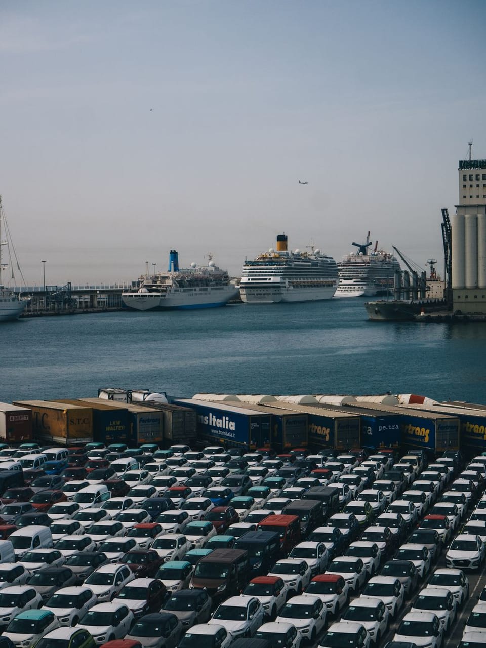 Port of Barcelona Sees 77.7% Surge in Electrified Vehicle Traffic