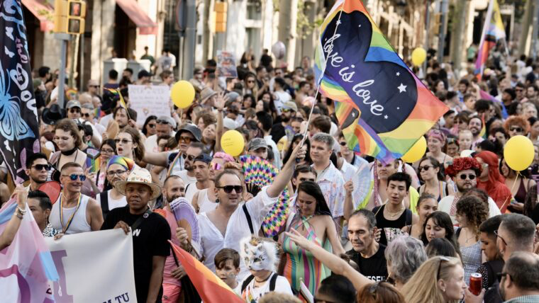 Eixample District Launches First Institutional Pride Event