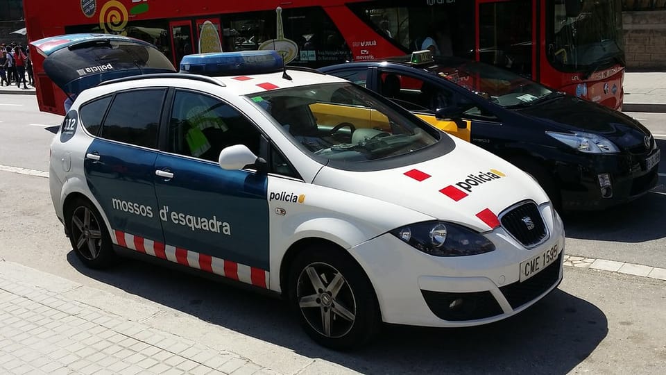 Barcelona court reopens case against three Mossos