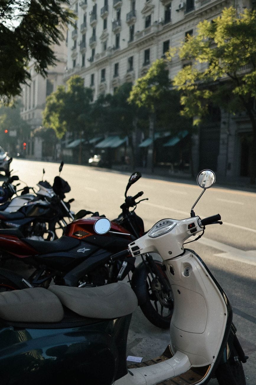 A Mossos d'Esquadra police operation involving motorcycles in Barcelona.