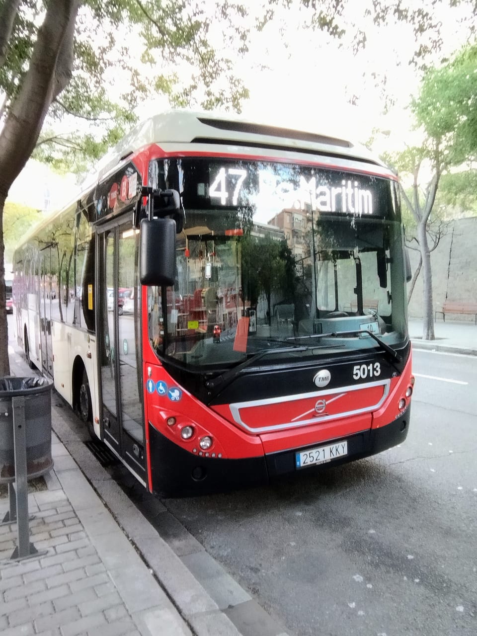 TMB maps routes to Barcelona climate shelters