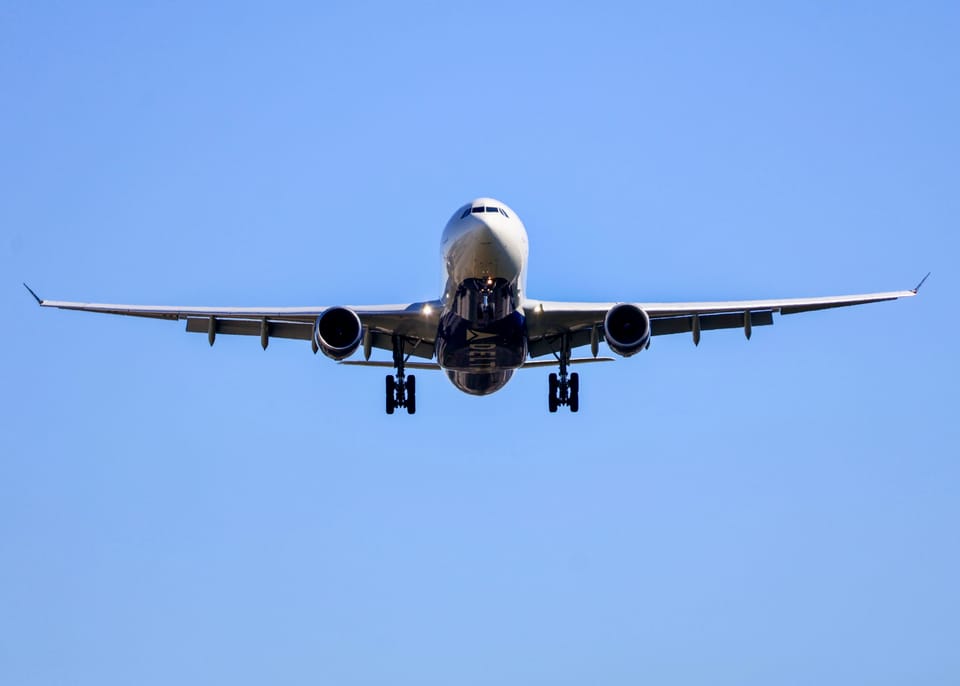 Barcelona-Boston Delta Flight Lands in Porto After Smoke