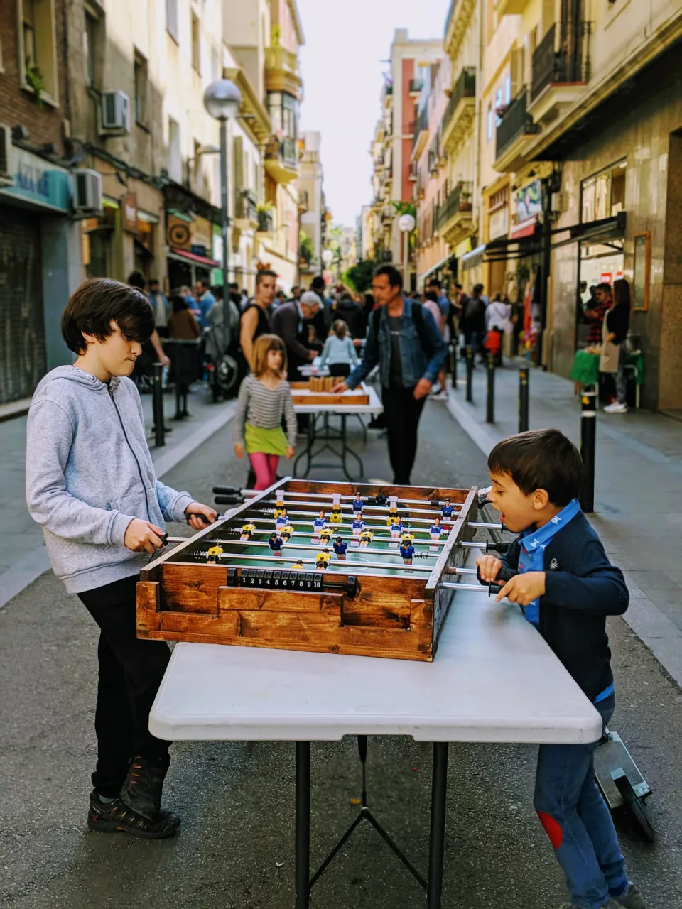 Barcelona expands weekend support for vulnerable children