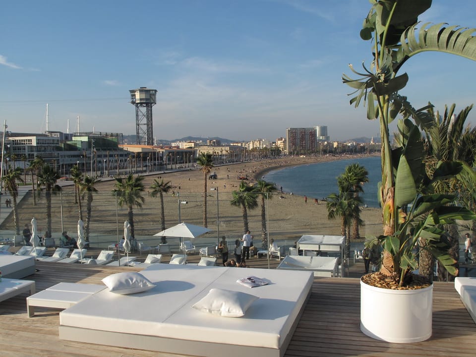 Barcelona rejects 2027 luxury hotel tourist tax rise