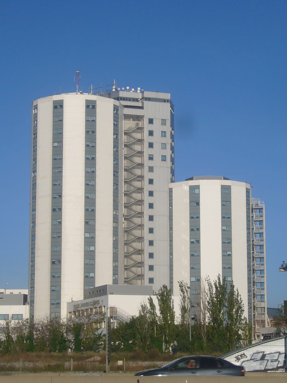 Bellvitge Hospital Cuts Specialist Wait Times
