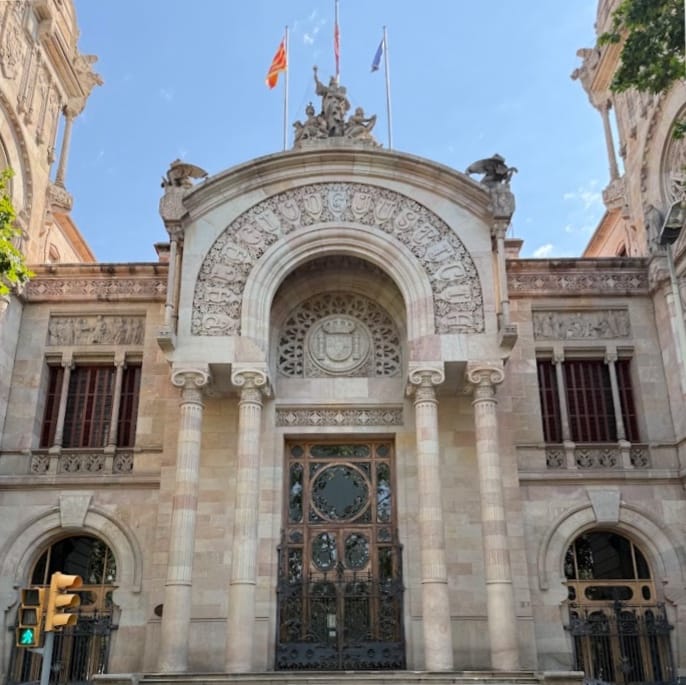 Catalan Alliance Backs Vox Over Companys Remark