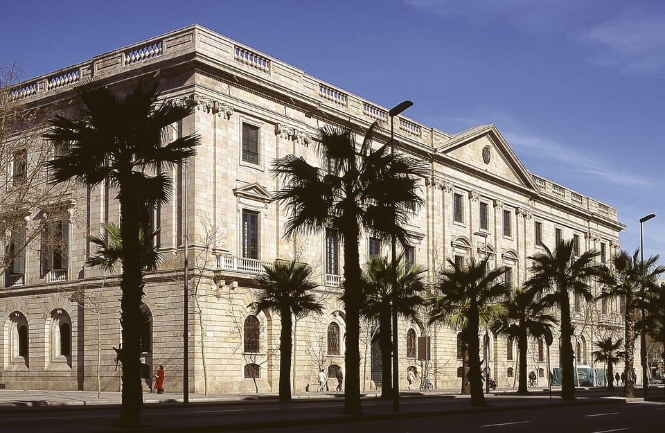 Hotelier Clos Honoured for Egyptian Museum Work