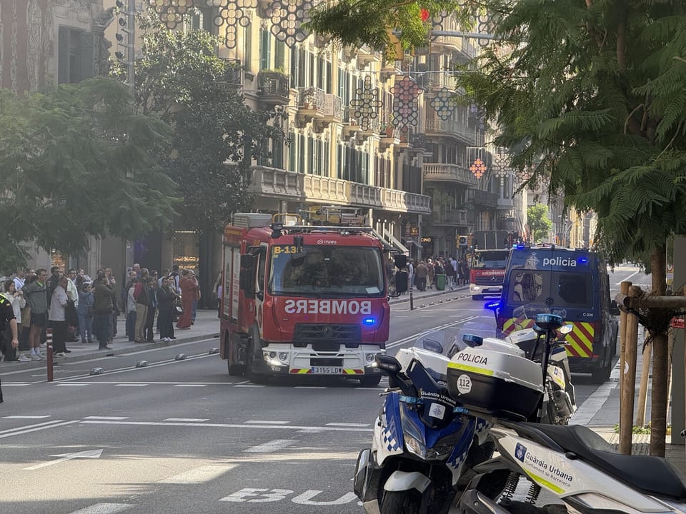 Fire Stabilized on Montjuïc Near Castle