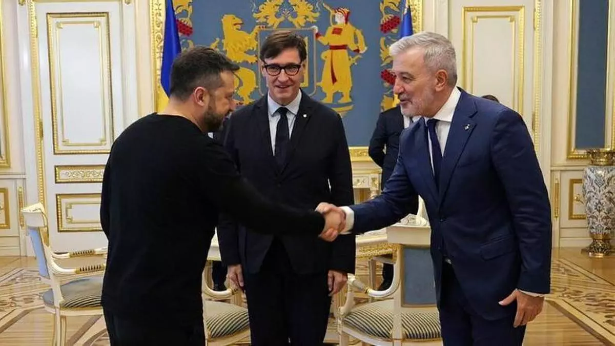 Illa meets Zelensky in Kyiv, signs Ukraine aid deals