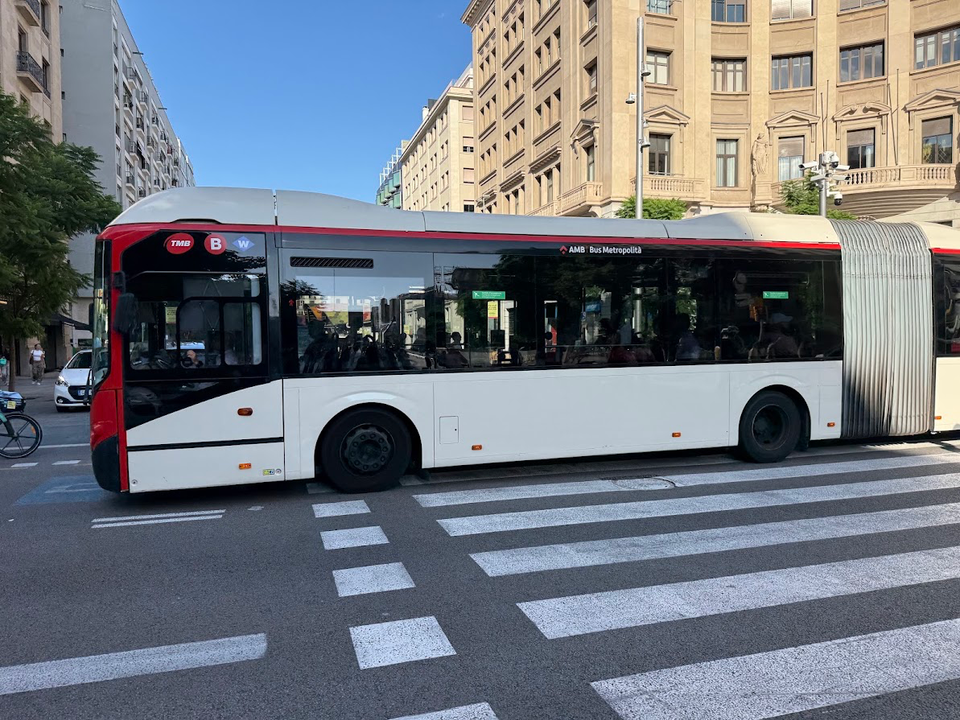 Barcelona Buses at Record Low Speed
