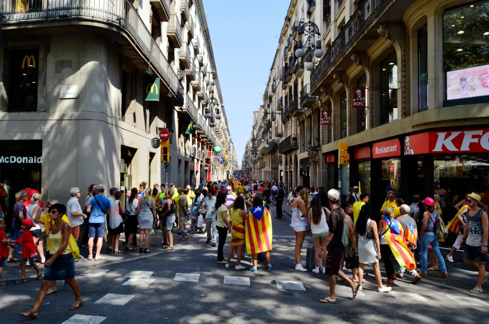 Junts Divided Over Far-Right Alliance Threat