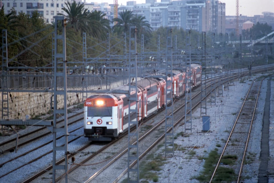 An empty metro platform at Bon Pastor station in Barcelona, showing signage for Line L9/10 Nord under morning lighting.