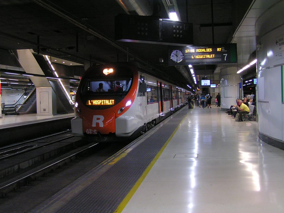 R7 Train Runs Hourly Between Cerdanyola and Montcada