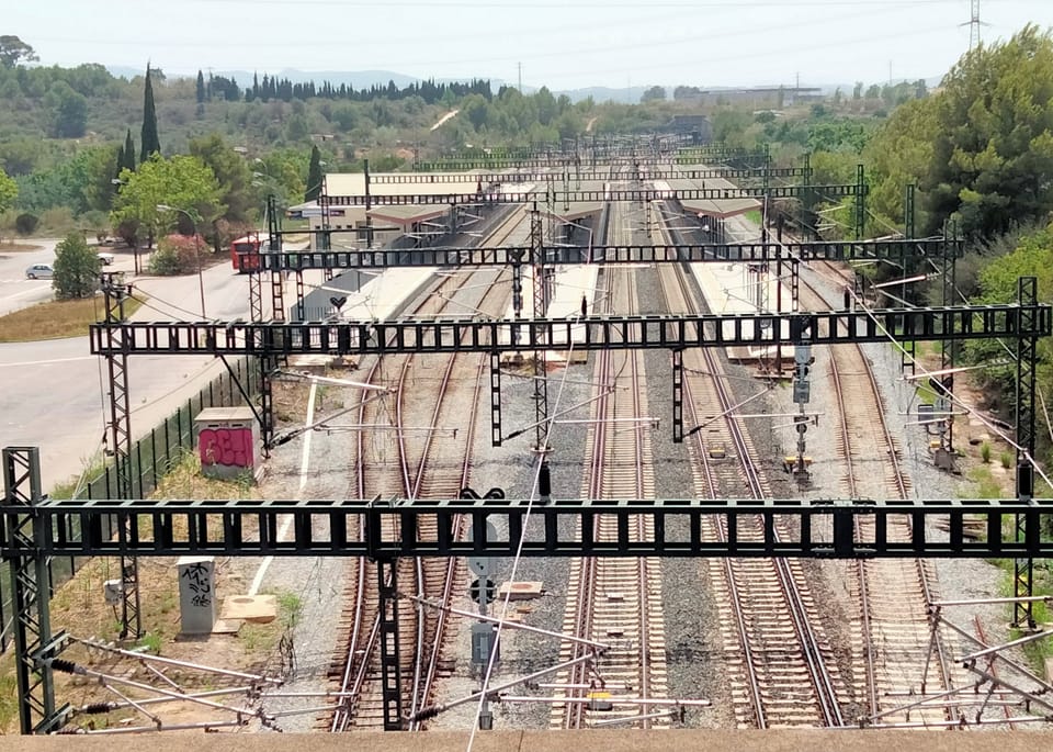 R7 Train Service Partially Restored
