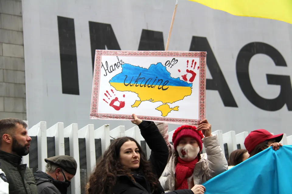 Salvador Illa begins 48-hour trip to Ukraine