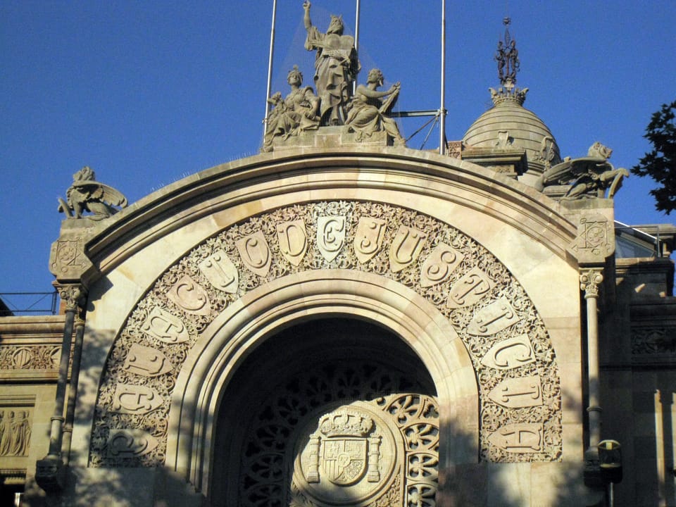 22 Georgians on Trial for Robberies from Occupied School