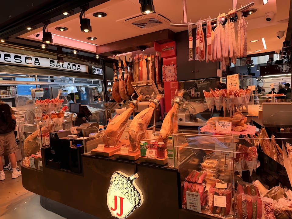 Power Cut Hits La Boqueria and Raval After Excavator Fault