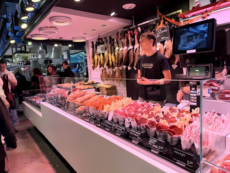 750 Stolen Hams Found in Truck on Ronda Litoral