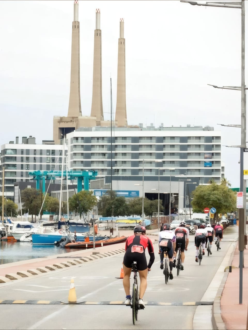 Over 70 Pro Triathletes Set for Challenge Barcelona 2026