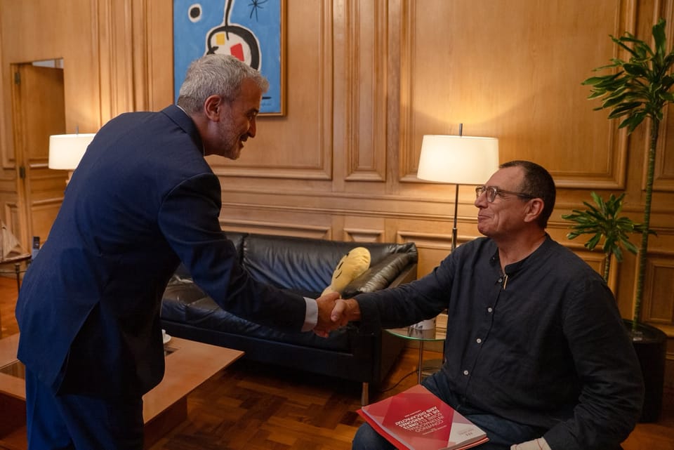 TMB and COCARMI Pact on Universal Transport Access