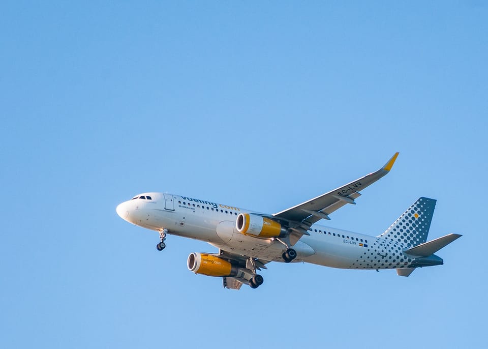 Vueling Plane Makes Emergency Landing in Barcelona