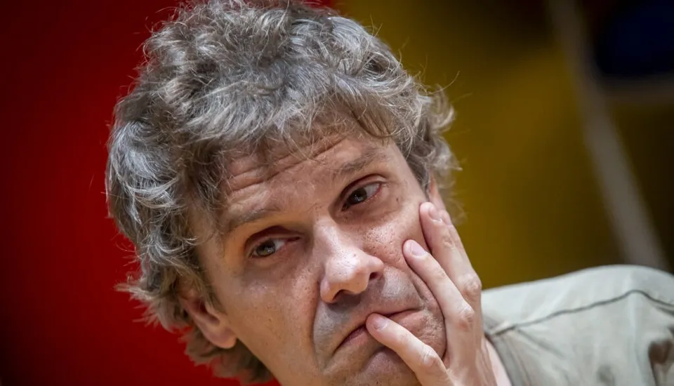 Marc Rodríguez, a Spanish actor, with a thoughtful expression, possibly on stage or during an interview.