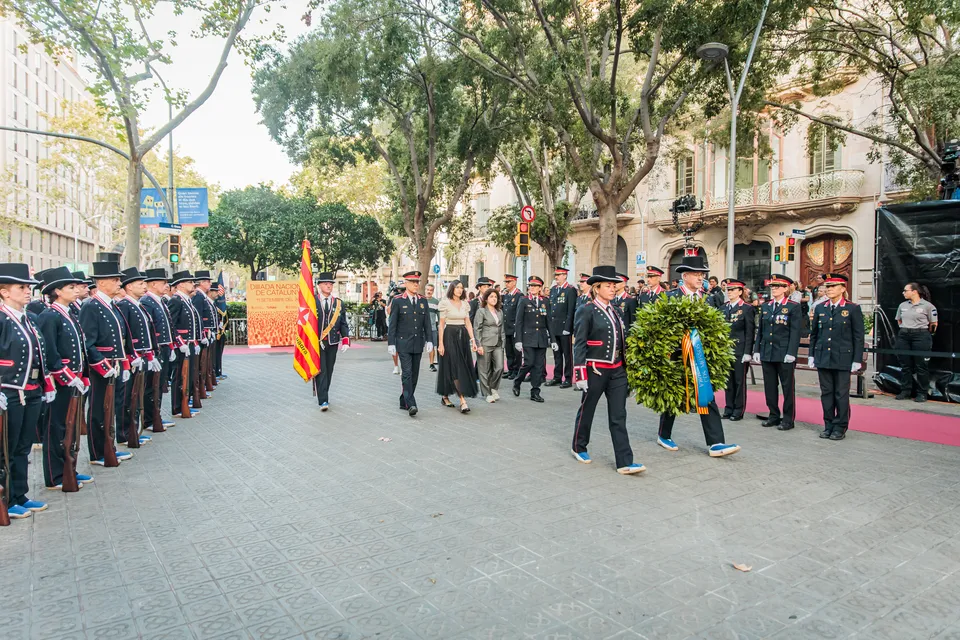Catalonia Marks Diada with Floral Tribute
