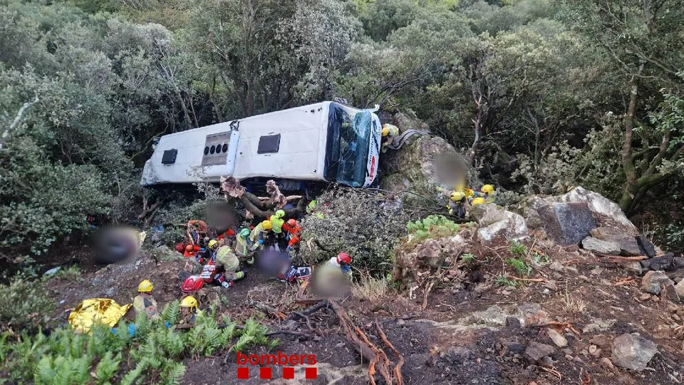Bus Plunges 20m in Fogars Crash