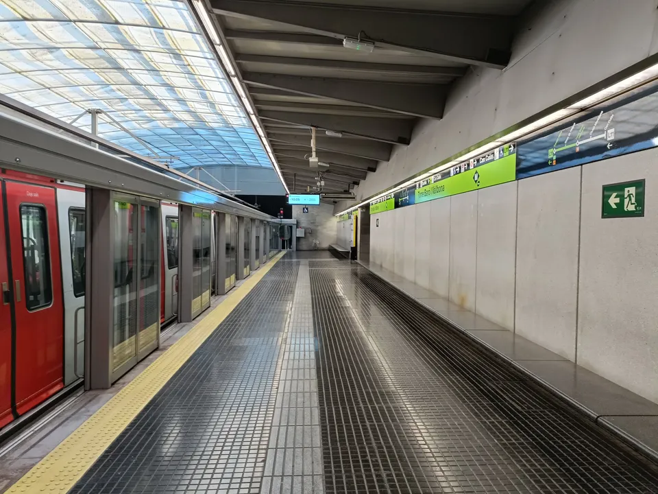 Family Seeks €239k from Barcelona Metro Over Asbestos Death